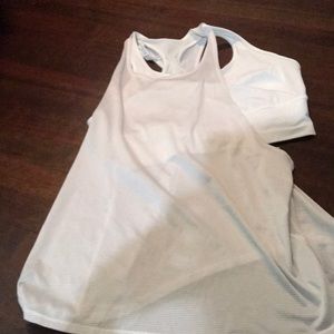 Lulemon work out top
